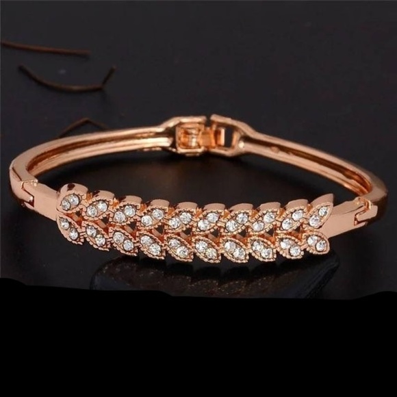 Leaf Bracelet Rose Gold Leaf Bangle - Picture 1 of 3